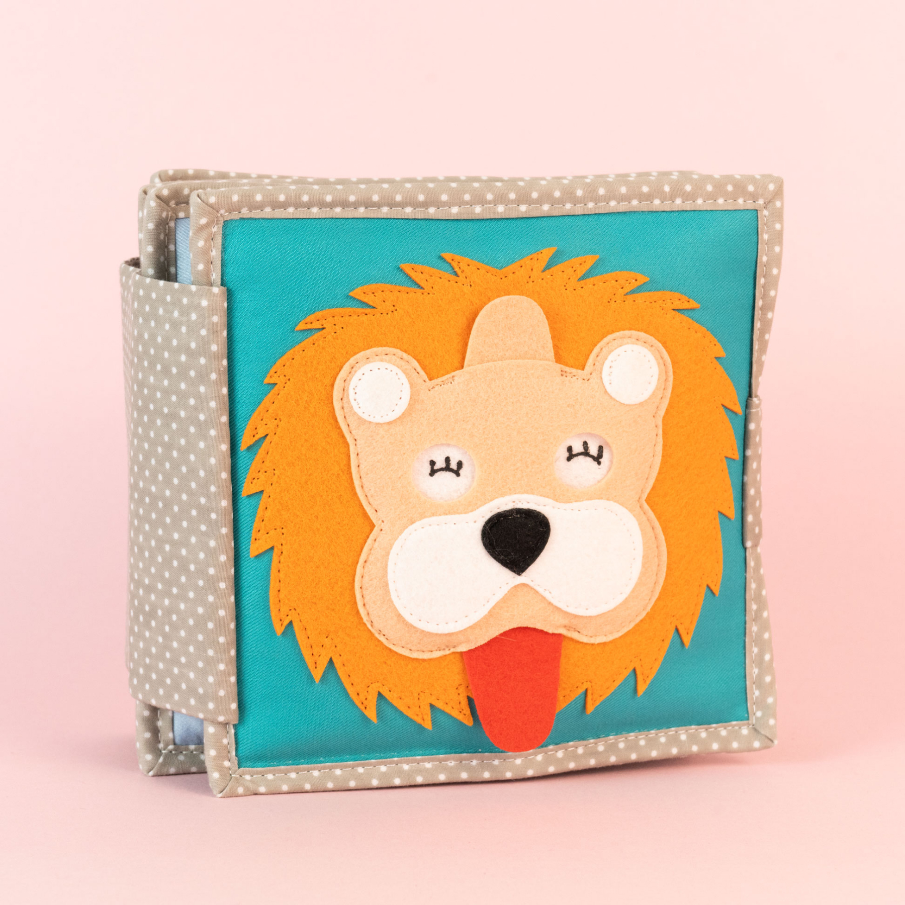 Lion endormi