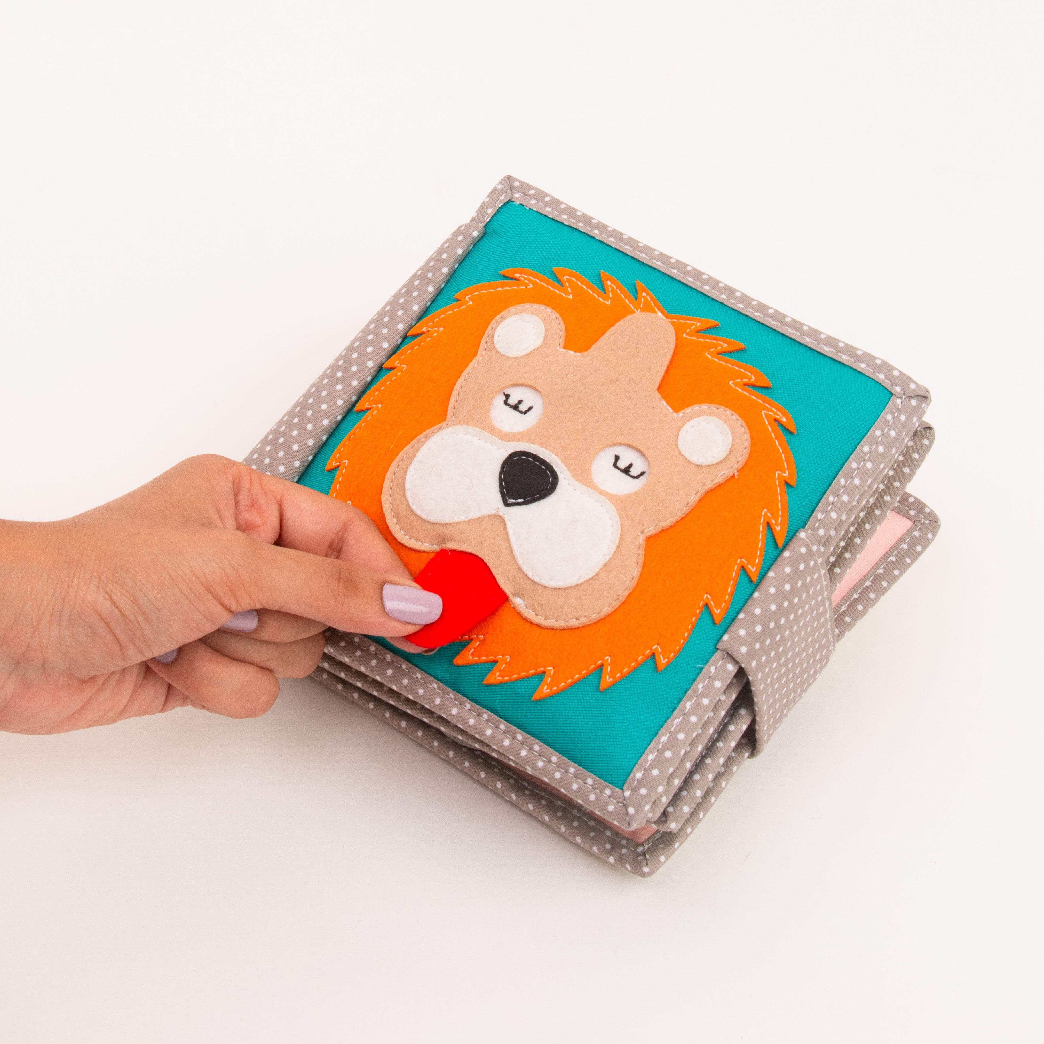 Lion endormi