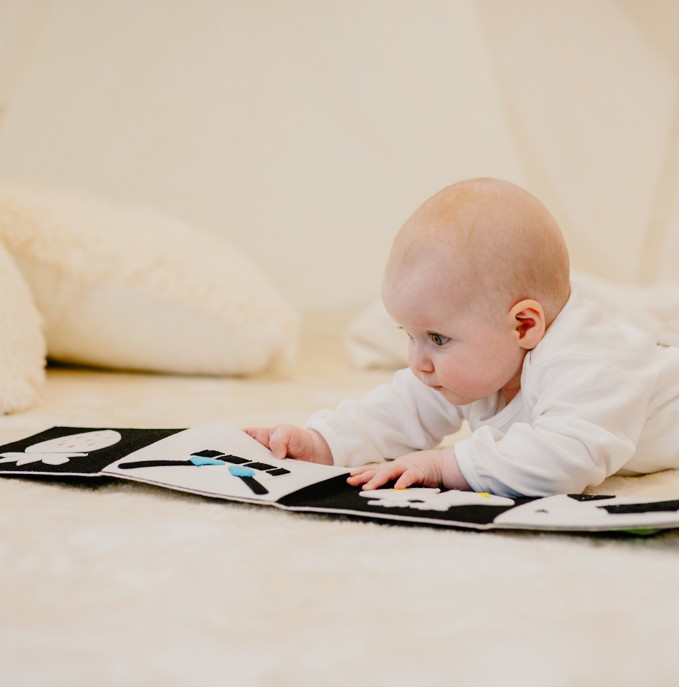 Livret « Contrastes élevés » en noir et blanc