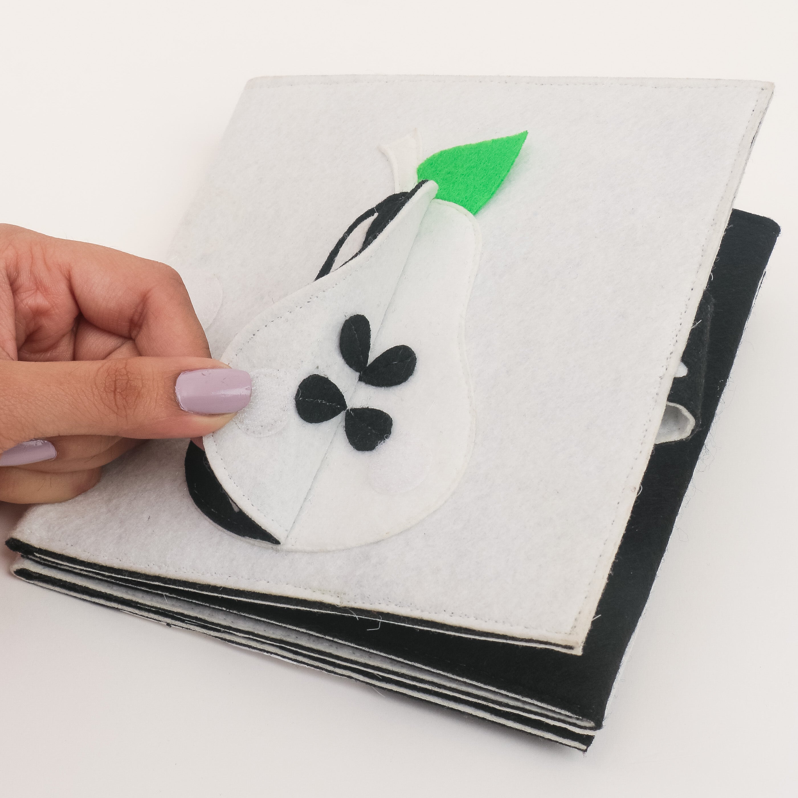 Livret « Contrastes élevés » en noir et blanc